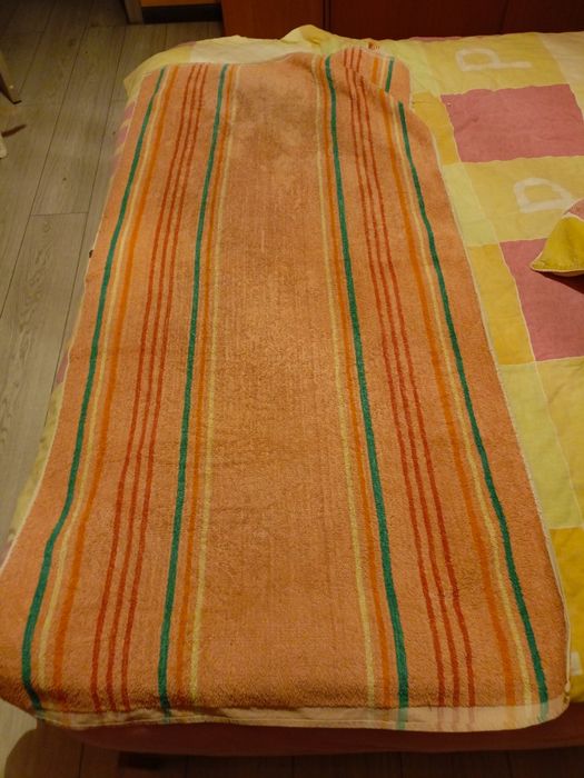 Продам полотенца большие