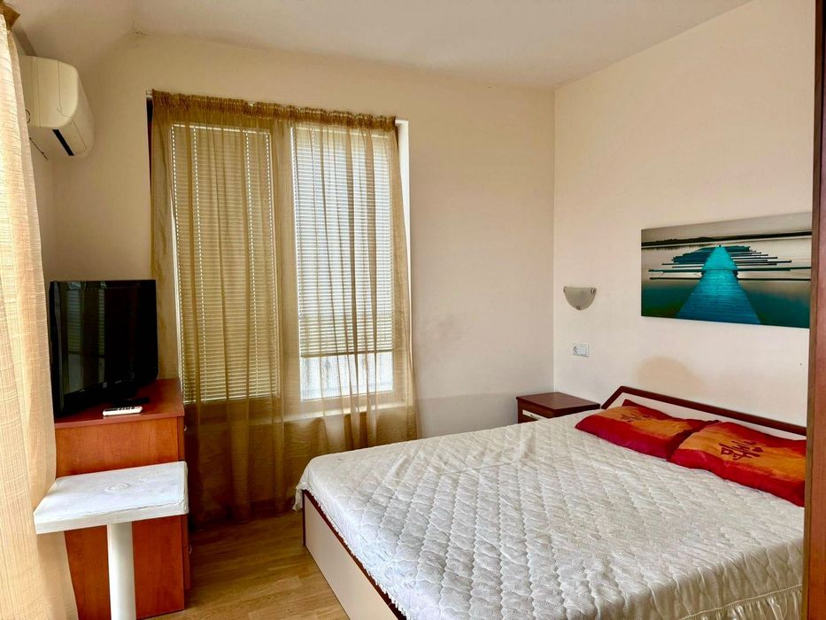 Продава се Двустаен апартамент в Поморие - 60 кв.м за 1600 €/кв.м - Снимка #3