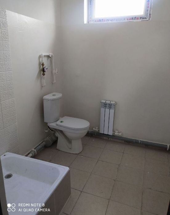 Продаётся трёхкомнатная квартира в Мирза Улугбекском р-не на Геофизике