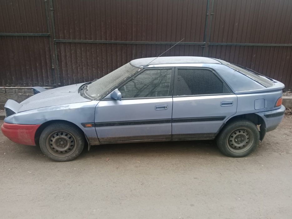 Mazda 323, 1991 г., 1.6 л, механика