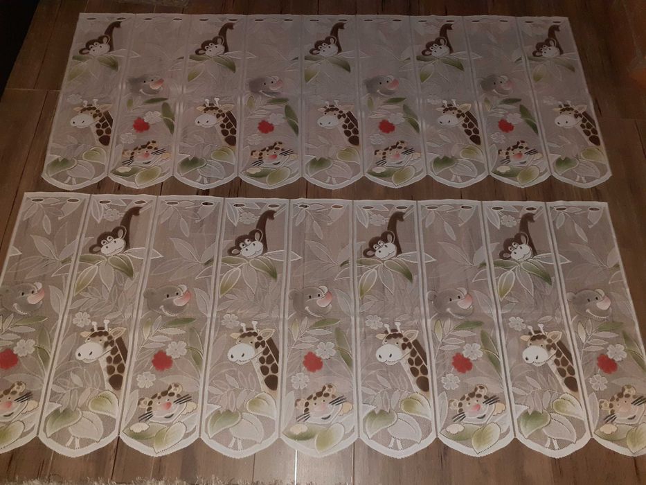 perdele scurte-noi set 2 bucati-50 lei