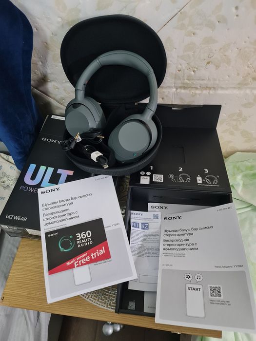 Наушники Sony ULT новые.