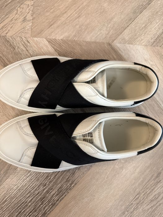 Givenchy City Sport Sneakers