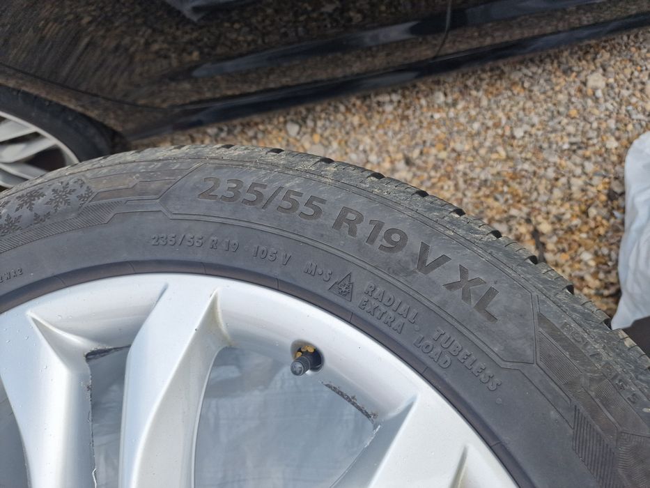 Гуми с Джанти за Audi Q5 235/55 R19 Barum 2019