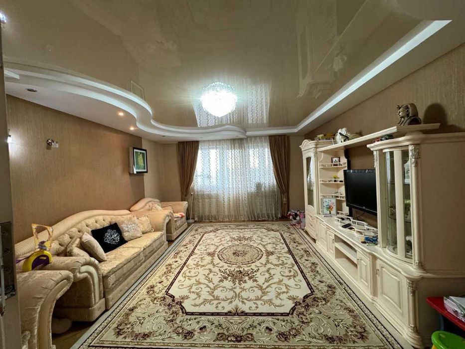 Дава се под наем Двустаен апартамент в София, Люлин 5 - 68 кв.м за 375 € - Снимка #2