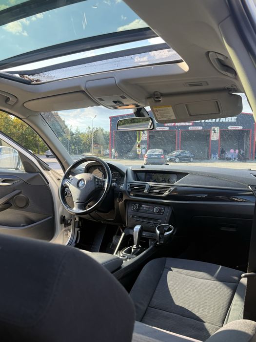 BMW X1 2011 — imagine 3