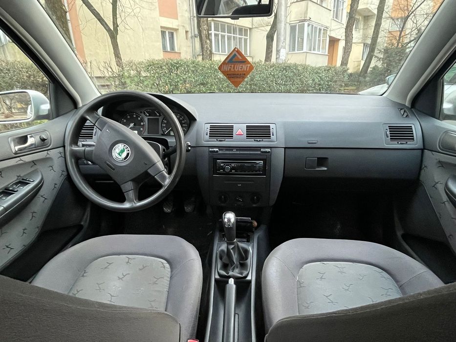 Skoda Fabia Combi argintie