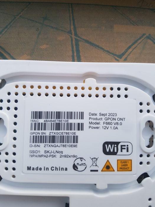 Продаю модем оптоволоконный Gpon f 660 v. 8.0