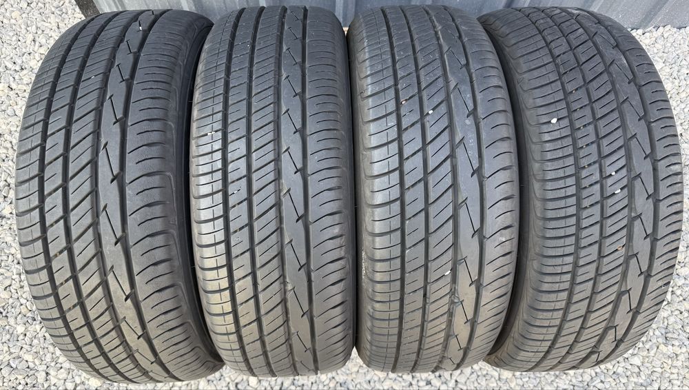 4бр 205/55/16 на 7мм с 22дот Тойо Япония