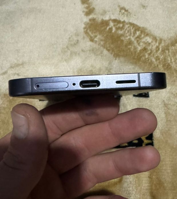 Самсунг с 24 + 12_256 ГБ