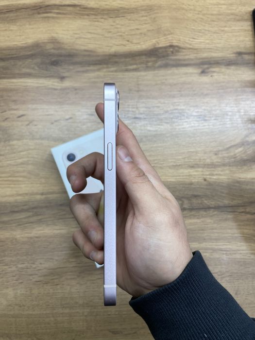 Продам айфон 13 128гб