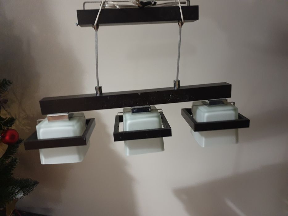 Осветително тяло за таван от 3 елемента