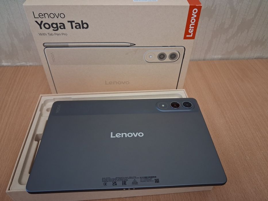 Геймърски таблет LENOVO Yoga Tab  - Qualcomm Snapdragon 8 Gen 3