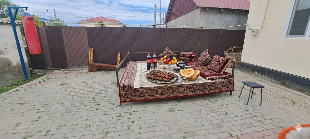 Продам топчан, размер 3×3