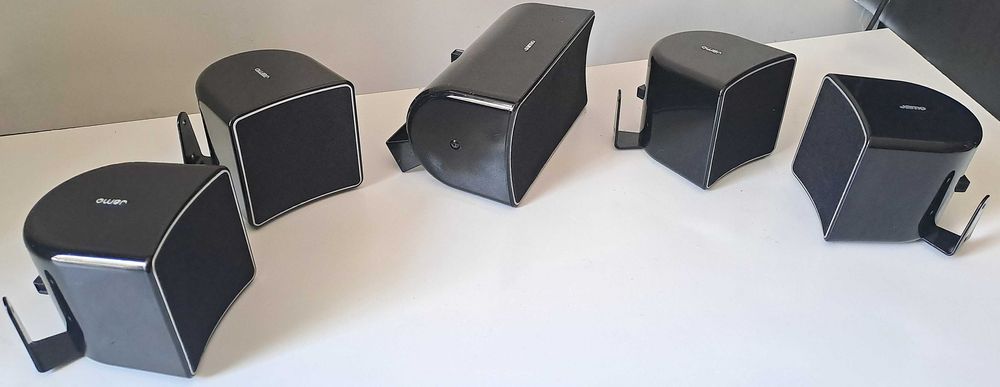 Boxe Jamo A 102 sateliti + centru A 10 C suporturi de perete Boxe HCS