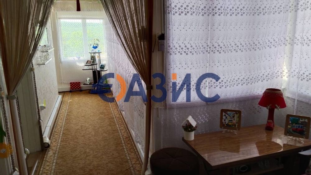 Двуетажна къща с парцел от 870 кв м В С. Вресово, Общ. Руен, обл.