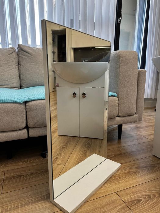 Водоустойчив комплект шкаф с огледало, мивка и батерия за баня