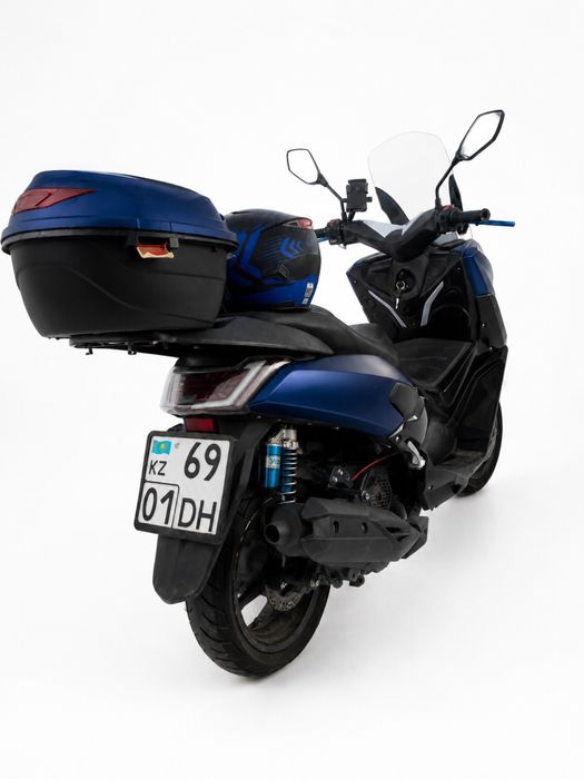 Yamaha NMAX 2024