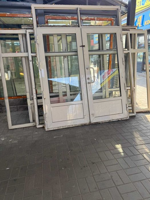 Пластиковые окна (витражи)