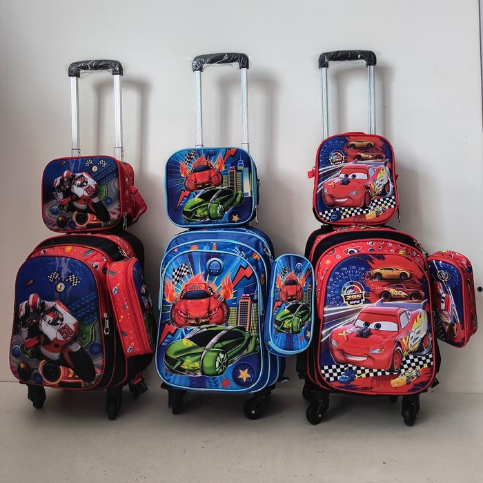 Ученически раници с колела + чанта + несесер/ безплатна доставка/