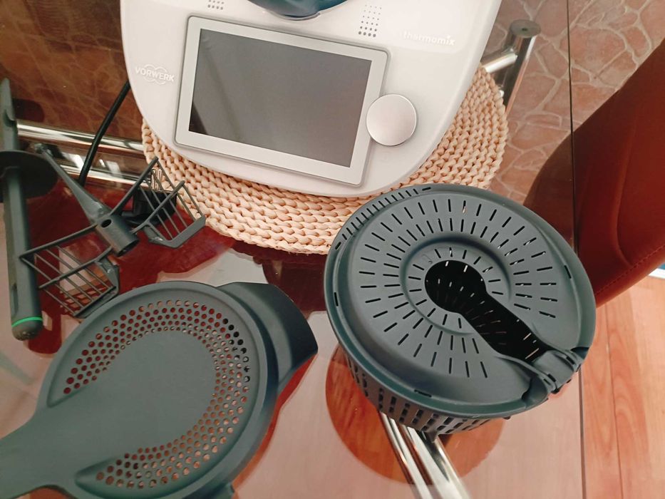 Robot de bucătărie thermomix