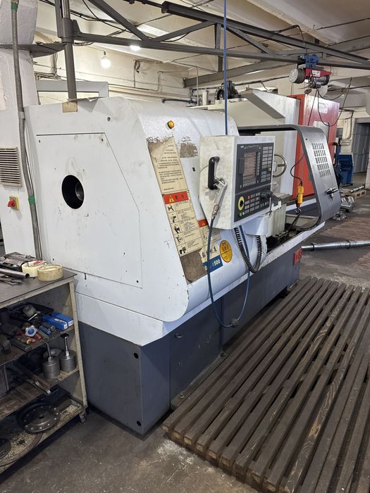 Токарный станок с ЧПУ