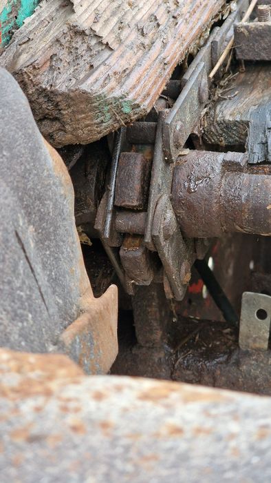 Mig Gunoi Remorca gunoi împrăștiat