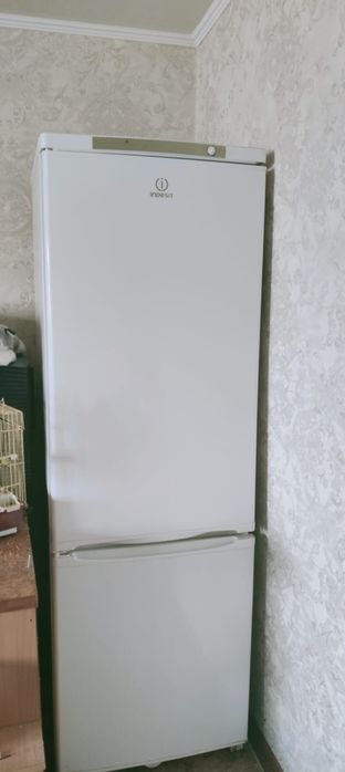 Холодильник Индезит бу