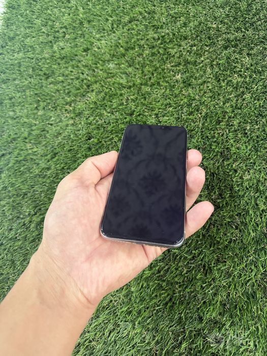 iPhone X  holati yaxshi karobka dakumenti bor