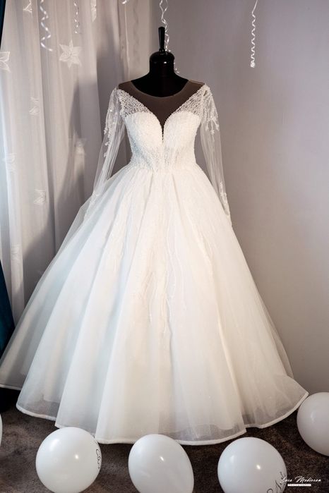 Vând rochie mireasa tip prințesa