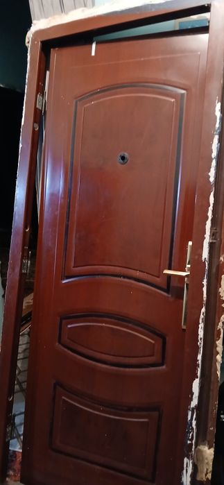 Дверь входная  размер 86