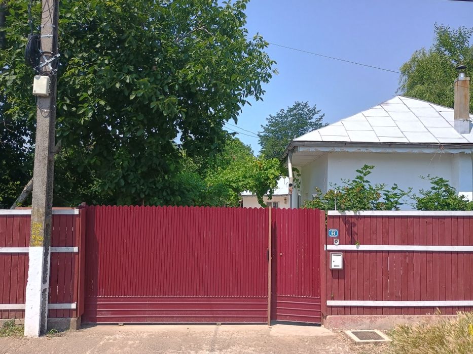 Casă de vânzare la țară