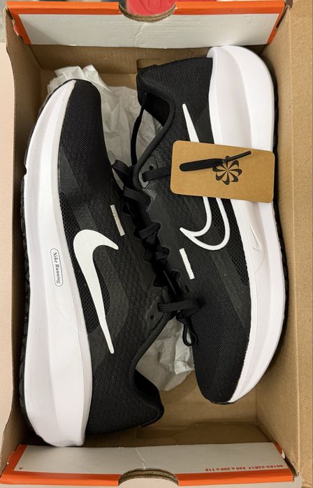 Кроссовки Nike оригинал 41-42