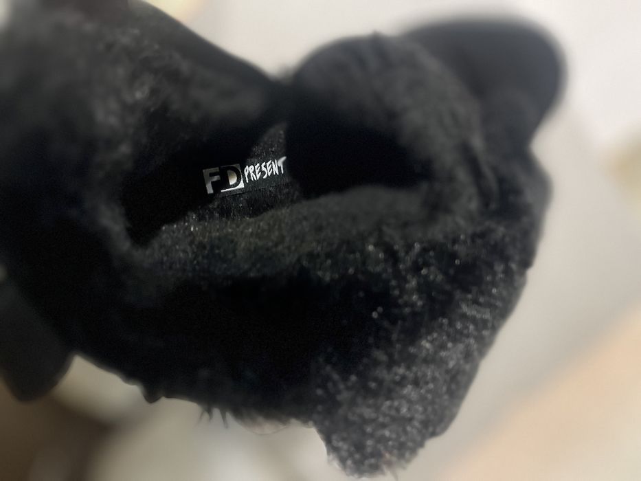 Продам замшевые сапожки (угги)