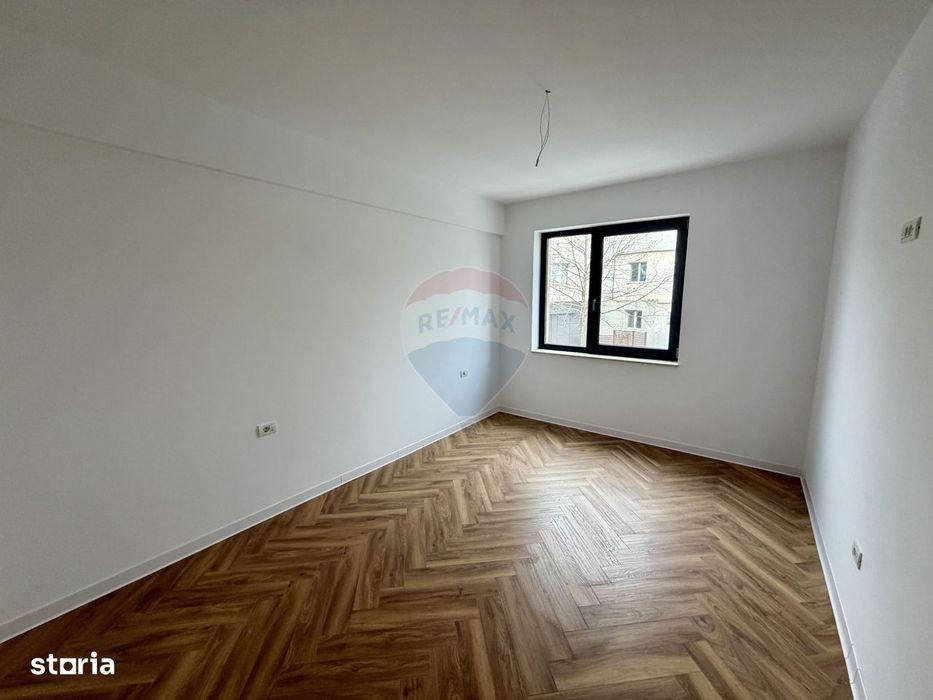Apartament 3 camere bloc nou zona Finante