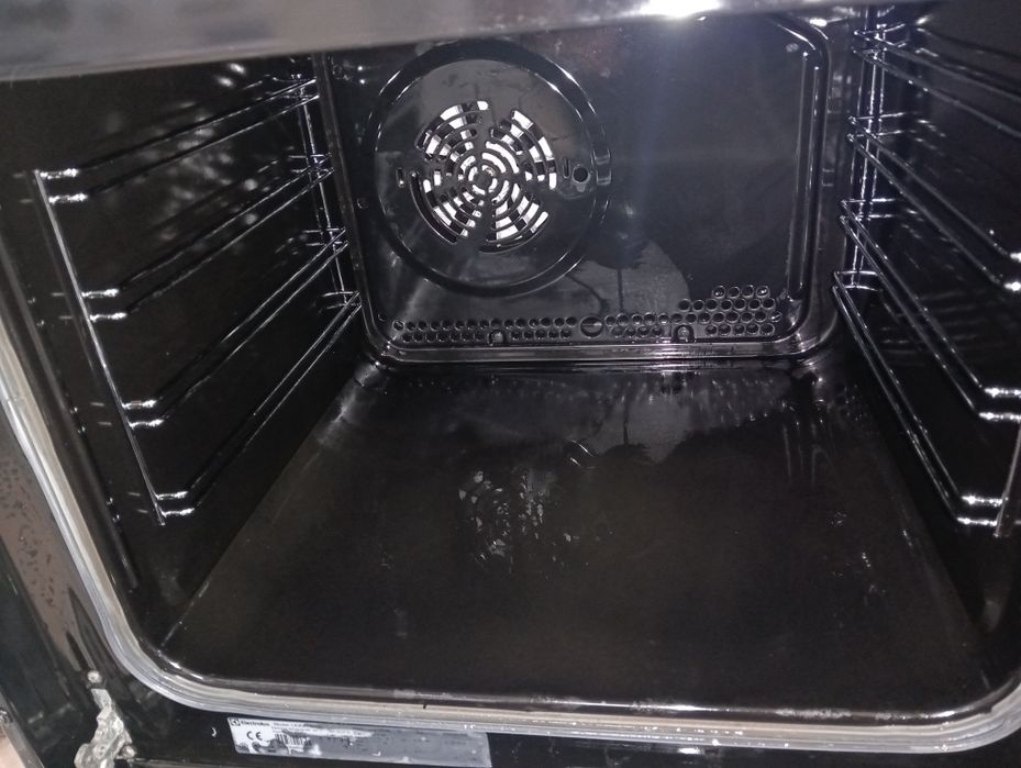 Печка с индукционни котлони Elektrolux с 2 години гаранция!