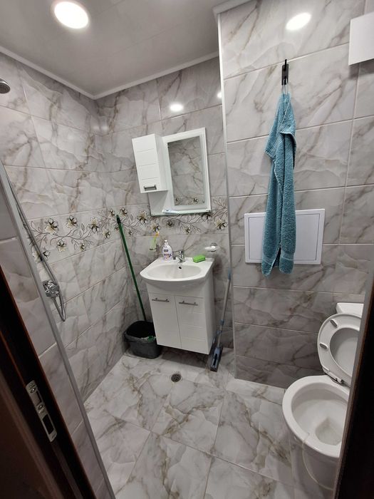 Продава се Двустаен апартамент в Карнобат - 62 кв.м за 576 €/кв.м - Снимка #2