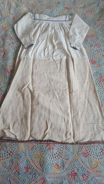 Автентична риза от народни носии