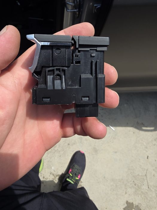 Копче auto hold и hand brake