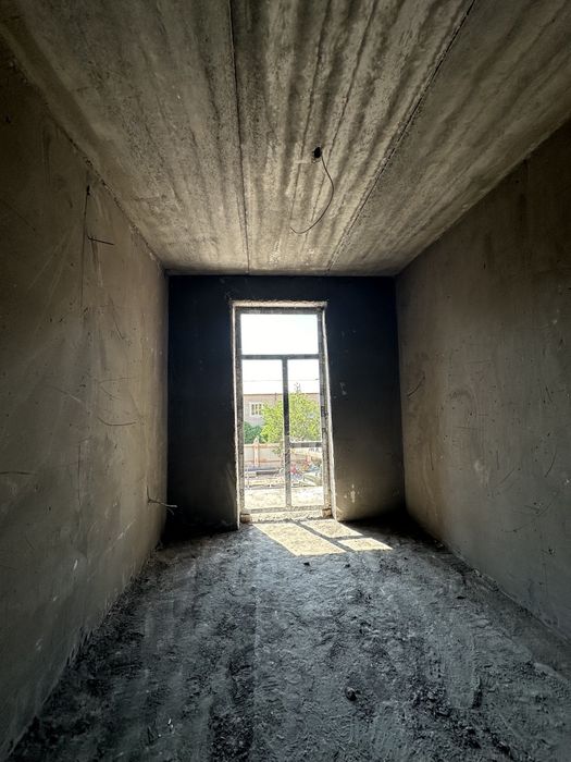 Kvartiralar sotuvda Urganch.shaxri  (Eski Vodnik) 76.6m² xonadon