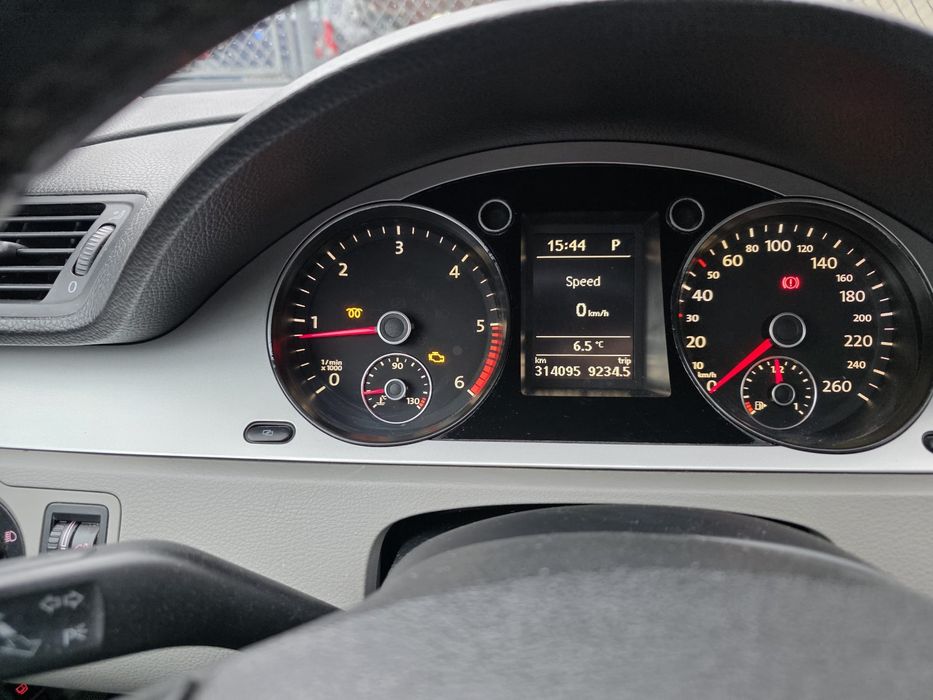 Vând VW Passat B6 sau schimb