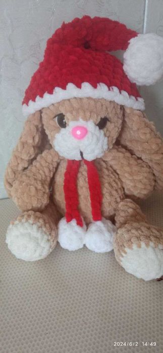 Продаются игрушки ручной работы.