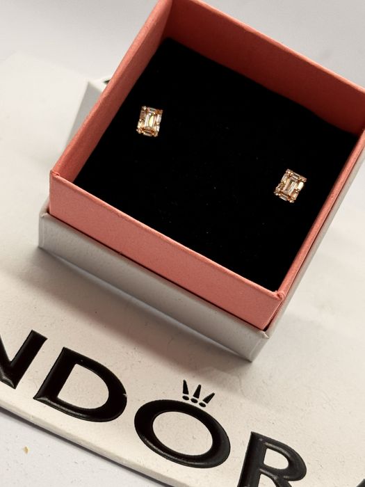 Пандора обеци Pandora