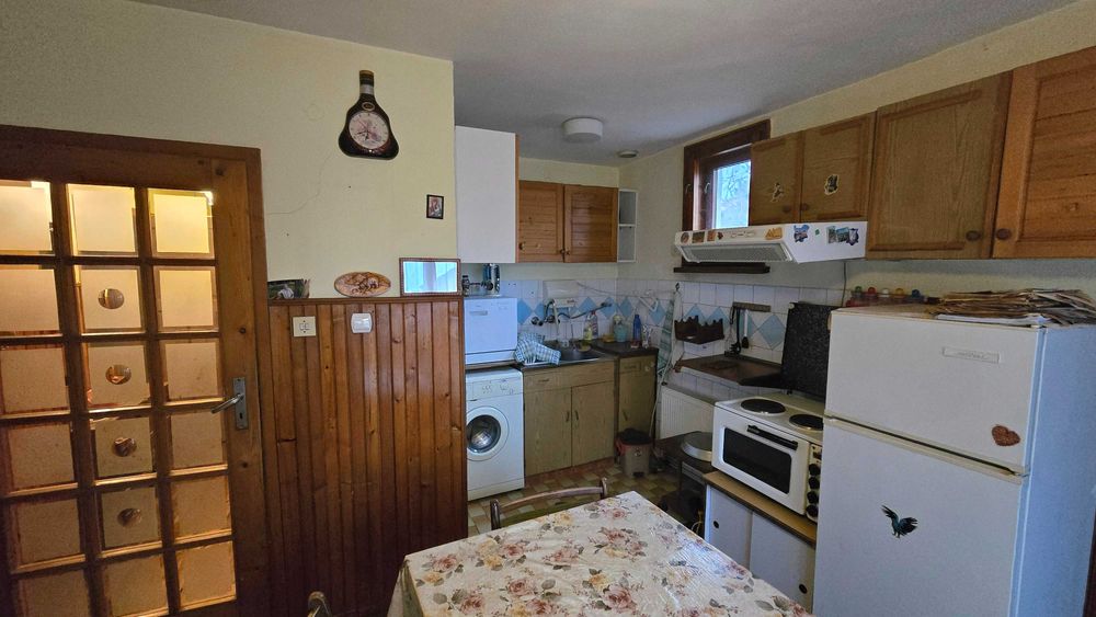 Продава се Къща в Брезник - 220 кв.м за 348 €/кв.м - Снимка #15