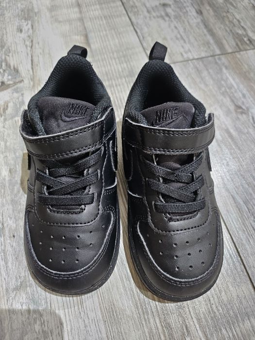 Маратонки Nike размер 25