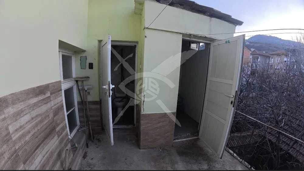 Продава се Етаж от къща в Асеновград - 112 кв.м за 863 €/кв.м - Снимка #8