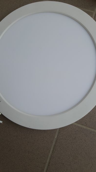 Vănd 21 spoturi led diferite mărimi