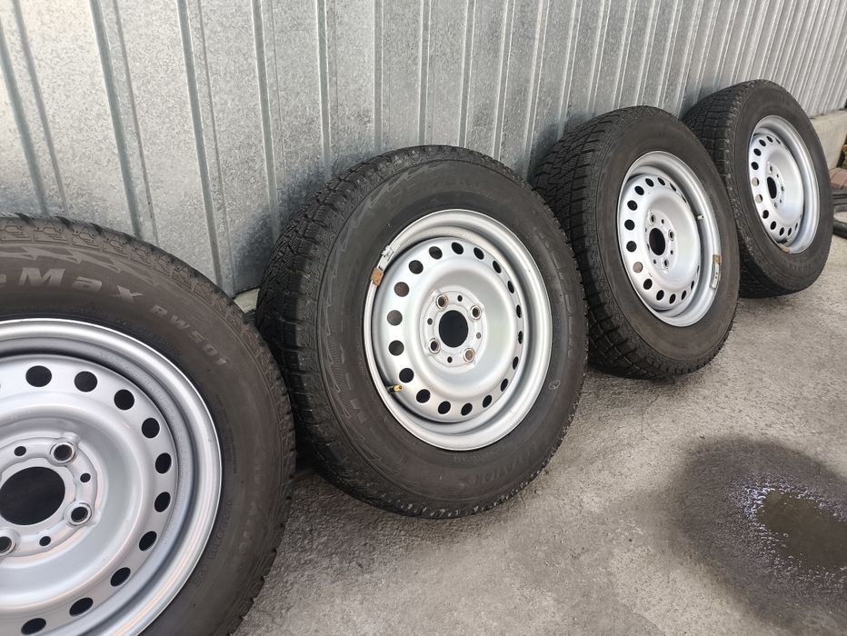 Kapsen 175/70/R13 зимние шины