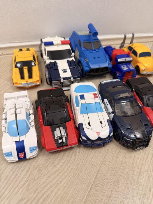 Roboti Transformers masini