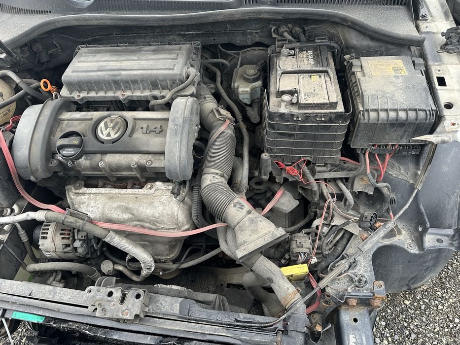 VW GOLF - pentru  dezmembrat